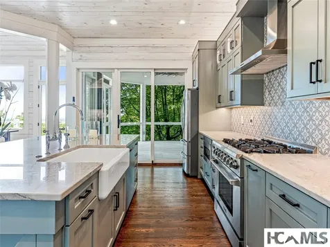 251 Toxaway Court Lake Toxaway NC 28747