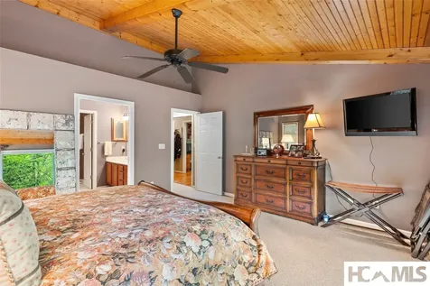 560 Toxaway Court Lake Toxaway NC 28747