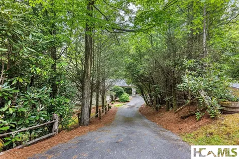 560 Toxaway Court Lake Toxaway NC 28747