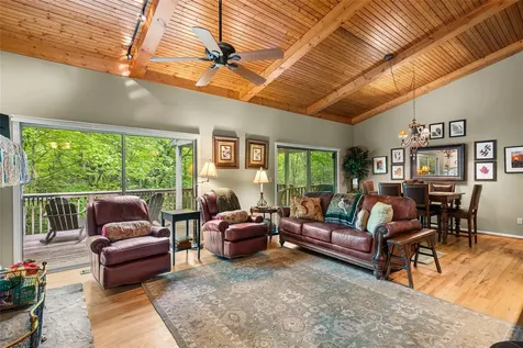 560 Toxaway Court Lake Toxaway NC 28747