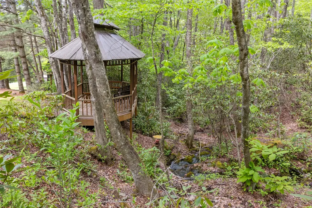 241 Lullwater Cove Cullowhee NC 28723