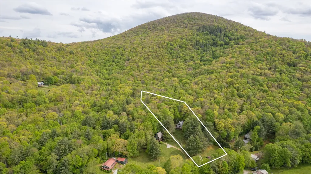 241 Lullwater Cove Cullowhee NC 28723