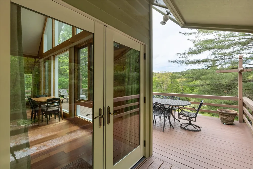 241 Lullwater Cove Cullowhee NC 28723