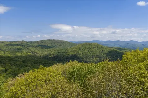 C47 Roaming Road Glenville NC 28736