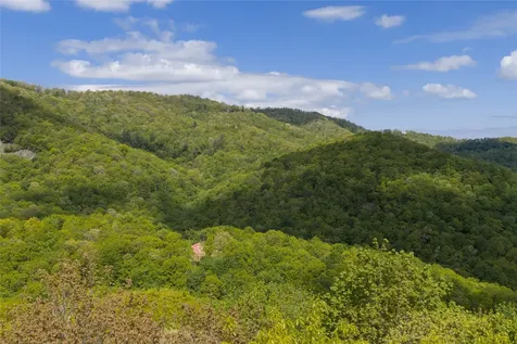 C47 Roaming Road Glenville NC 28736