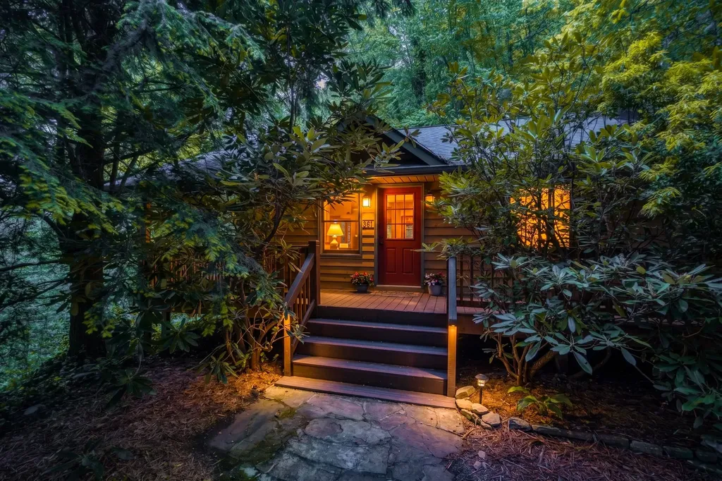 361 Wyanoak Road Highlands NC 28741