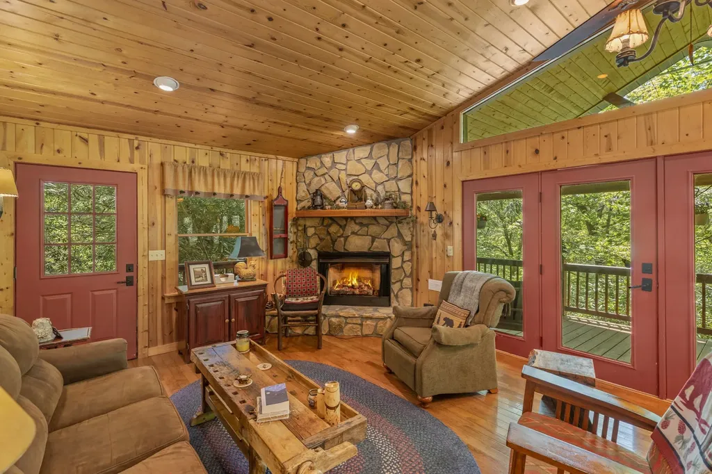 361 Wyanoak Road Highlands NC 28741