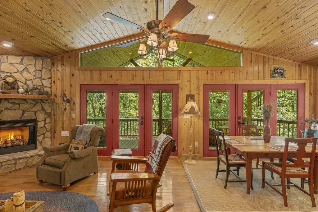 361 Wyanoak Road Highlands NC 28741