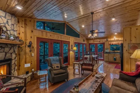 361 Wyanoak Road Highlands NC 28741