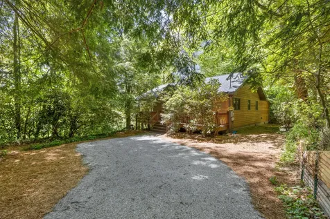 361 Wyanoak Road Highlands NC 28741