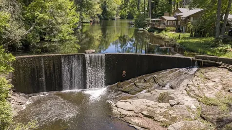 361 Wyanoak Road Highlands NC 28741