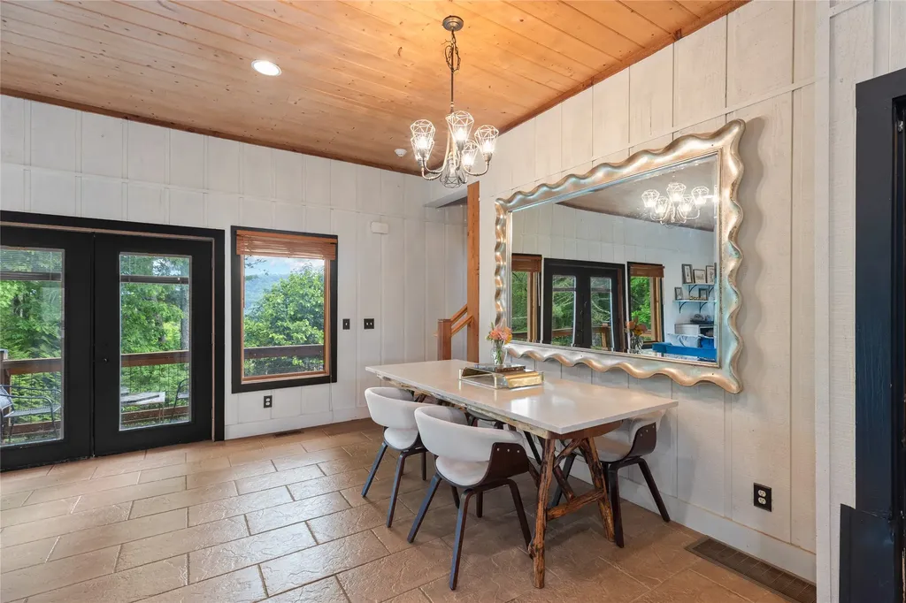 36 Heavens Gate Lane Glenville NC 28736