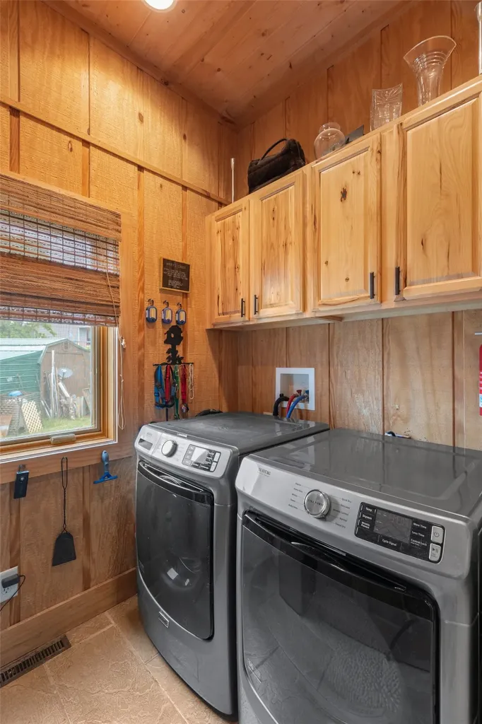 36 Heavens Gate Lane Glenville NC 28736