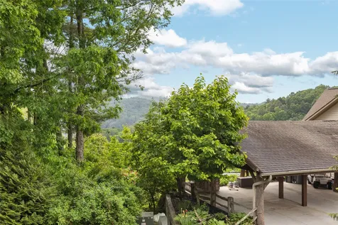 36 Heavens Gate Lane Glenville NC 28736