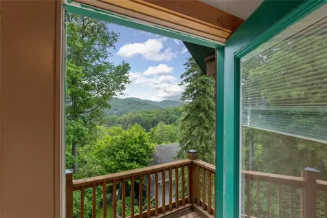 36 Heavens Gate Lane Glenville NC 28736