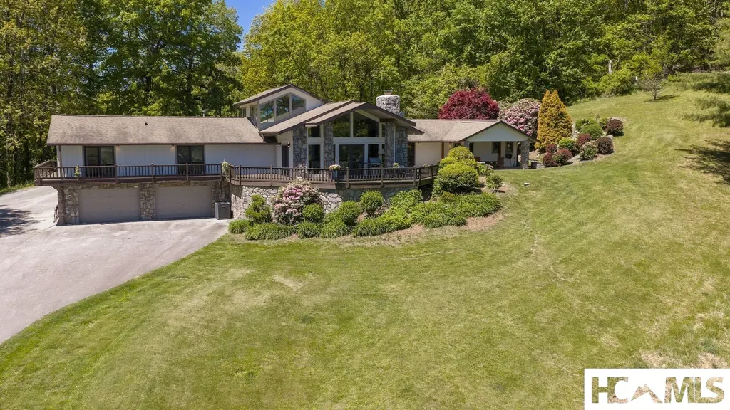 1281 Robinson Creek Road Glenville NC 28736