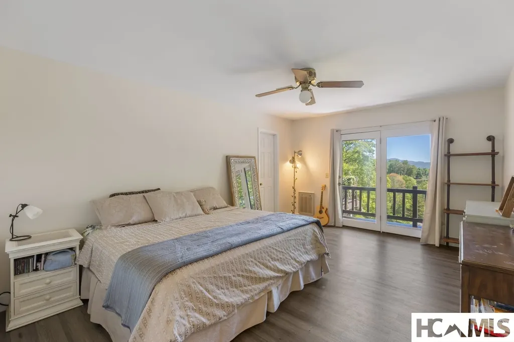 1281 Robinson Creek Road Glenville NC 28736