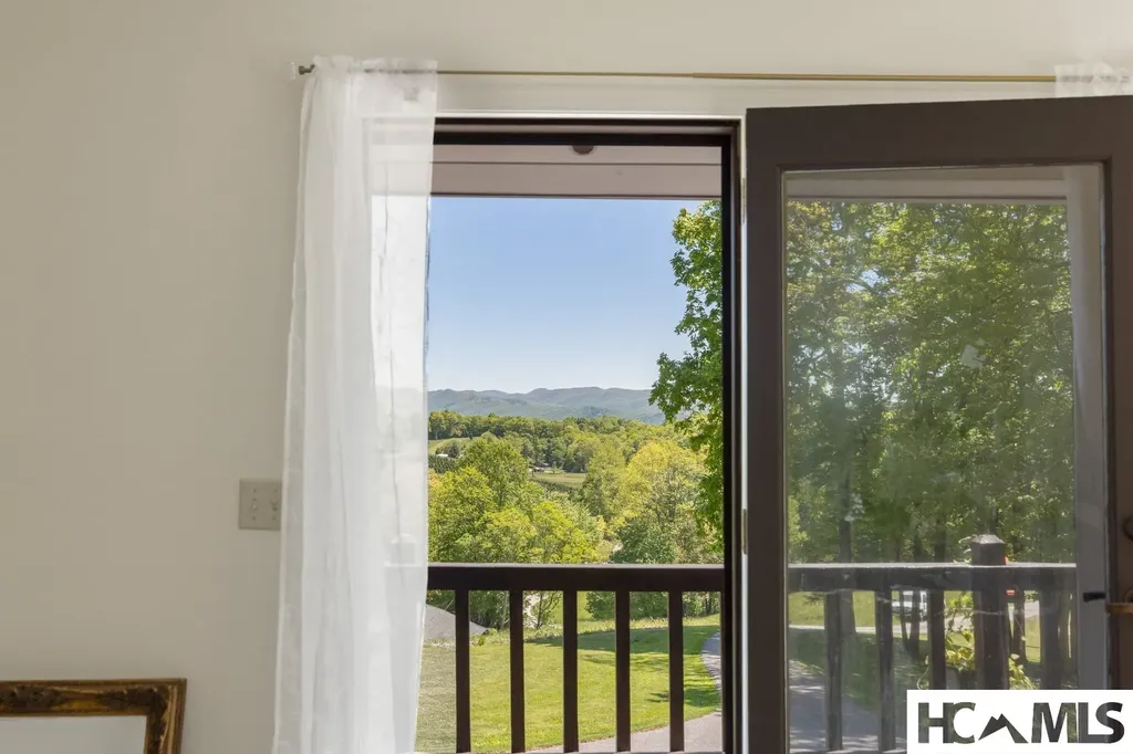 1281 Robinson Creek Road Glenville NC 28736