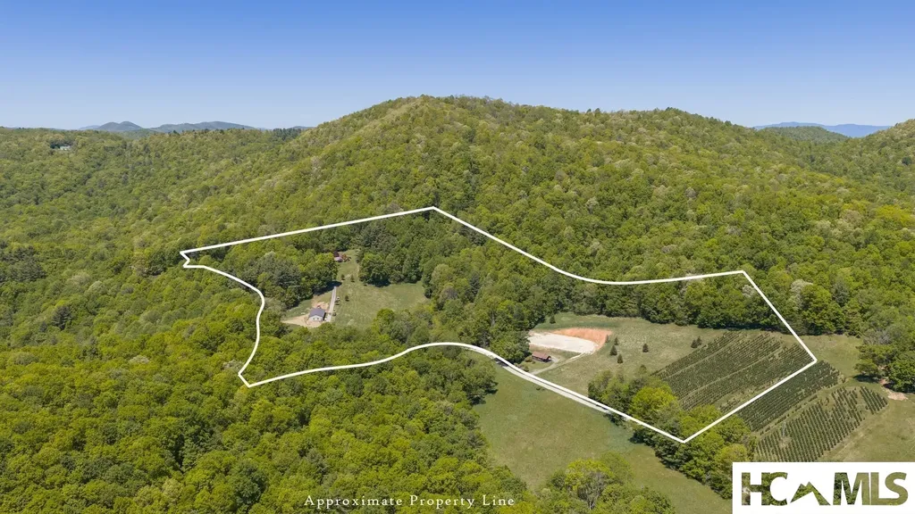 1281 Robinson Creek Road Glenville NC 28736