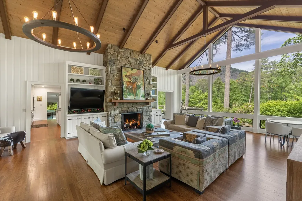 638 Chattooga Wood Road Cashiers NC 28717