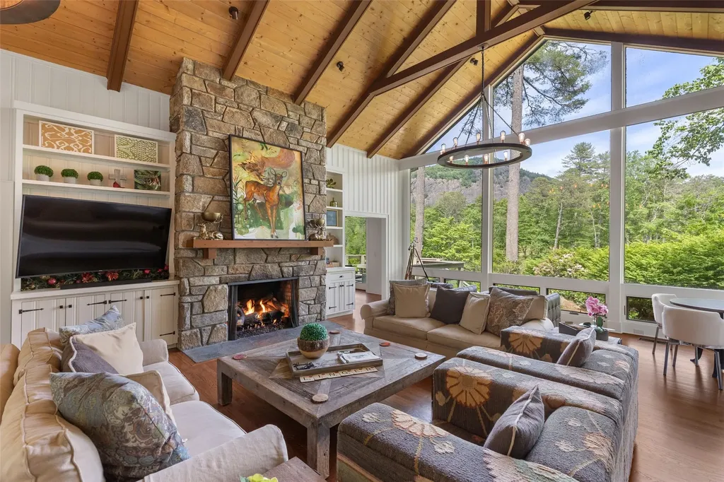 638 Chattooga Wood Road Cashiers NC 28717
