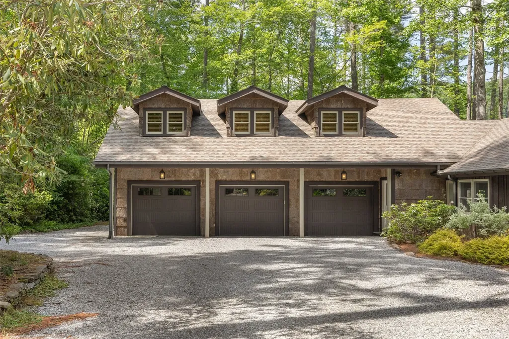 638 Chattooga Wood Road Cashiers NC 28717