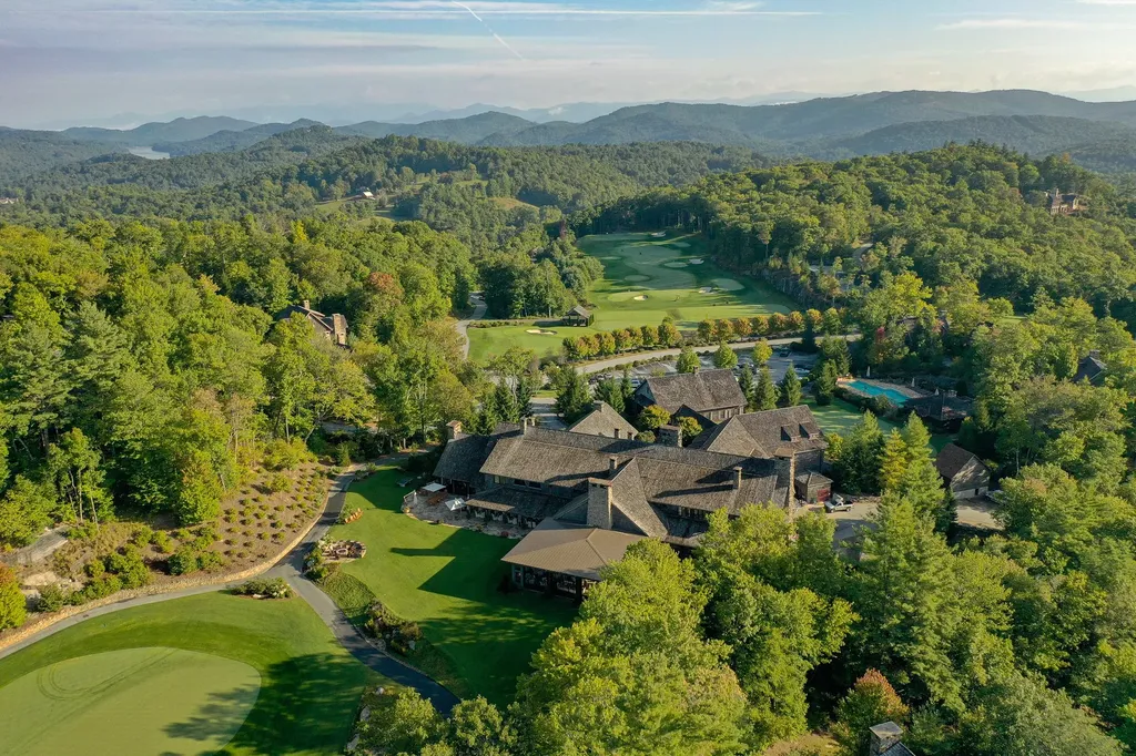 E-156 Buckhorn Way Cashiers NC 28717