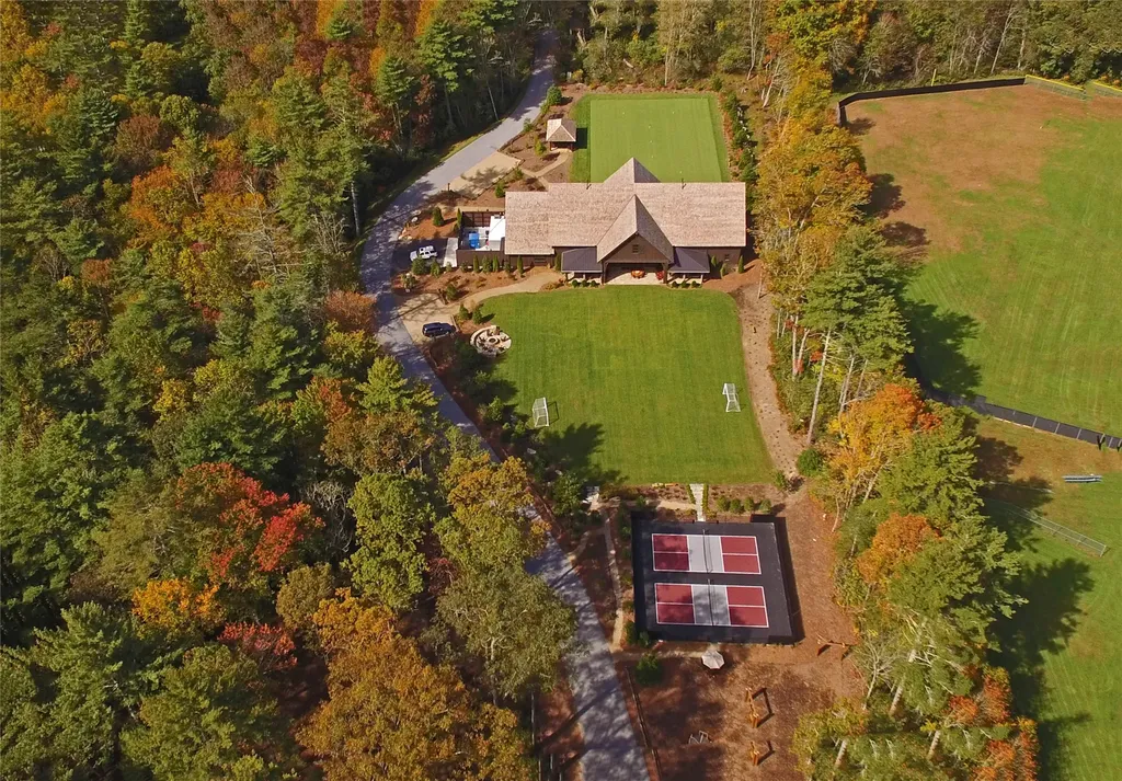 E-156 Buckhorn Way Cashiers NC 28717