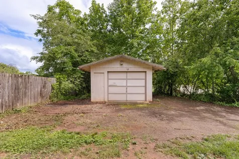 31 Ivar Street Franklin NC 28734