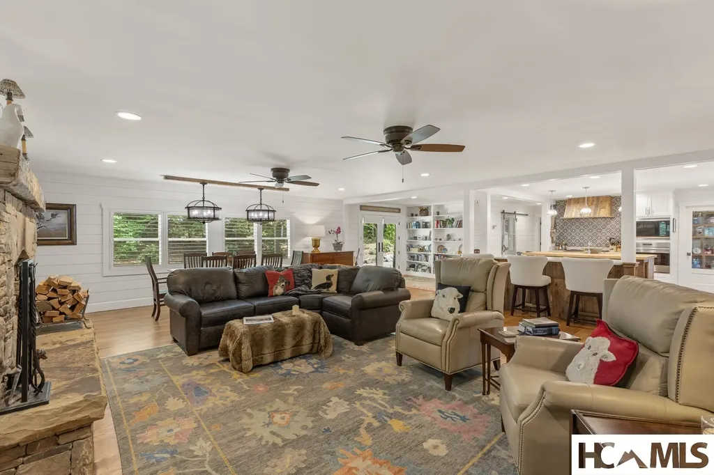 49 Blackberry Lane Highlands NC 28741