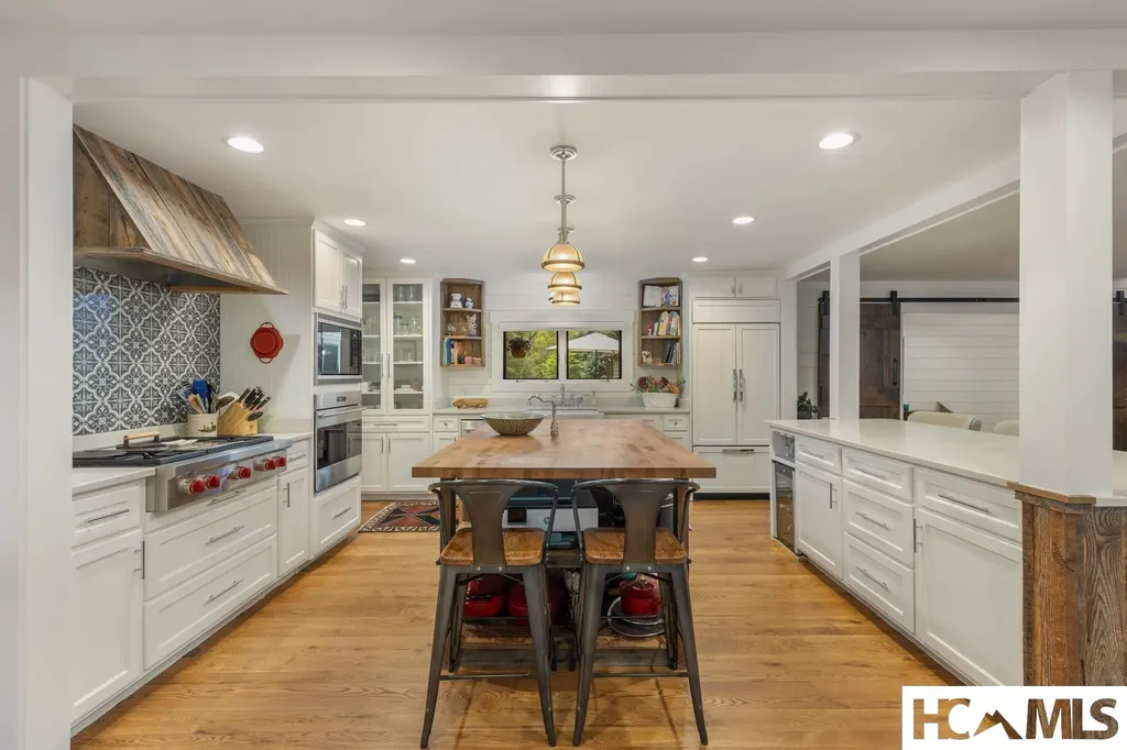 49 Blackberry Lane Highlands NC 28741