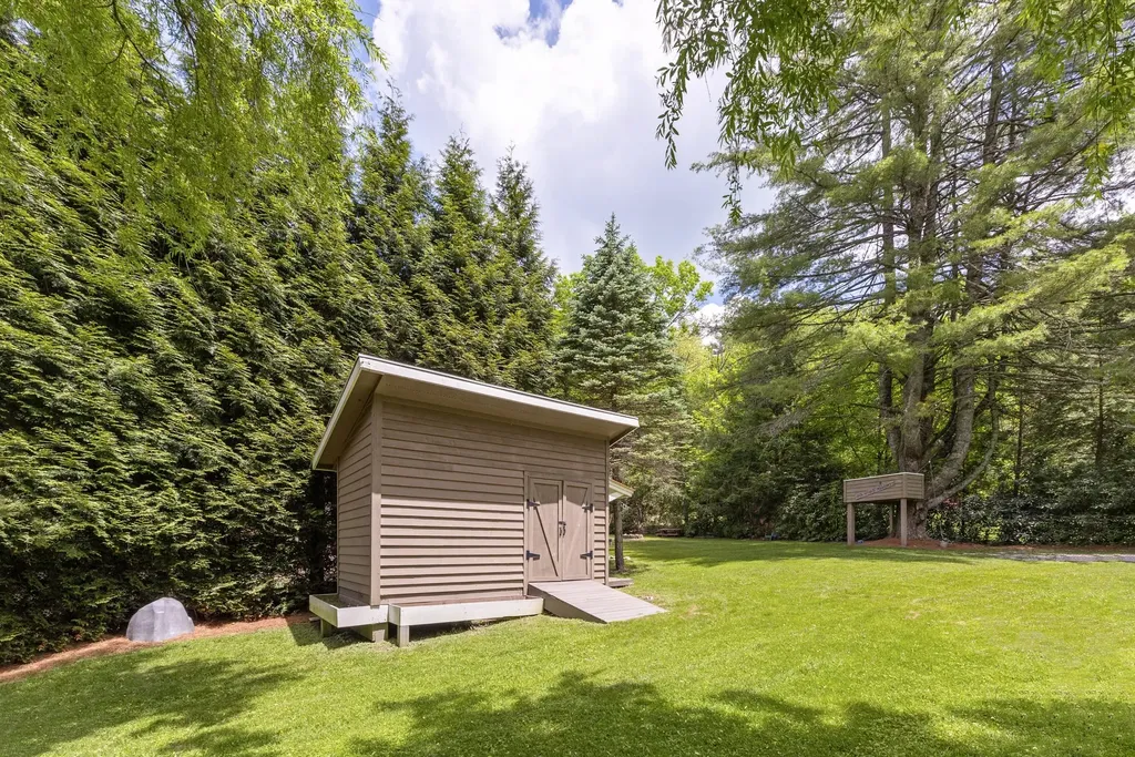 49 Blackberry Lane Highlands NC 28741