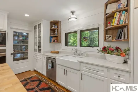 49 Blackberry Lane Highlands NC 28741