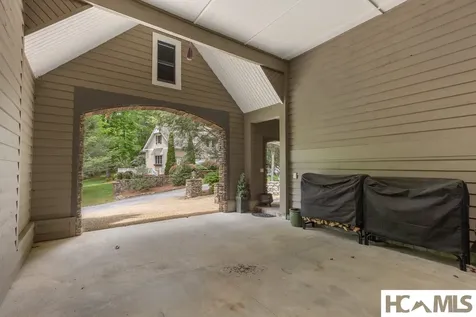 49 Blackberry Lane Highlands NC 28741