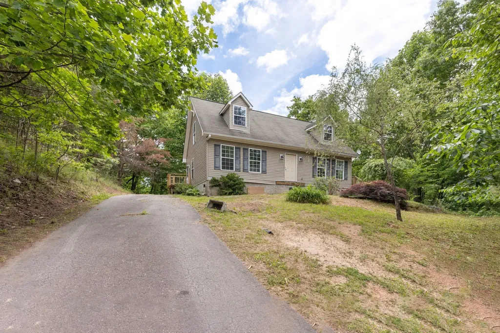 197 Tuts Terrace Sylva NC 28779