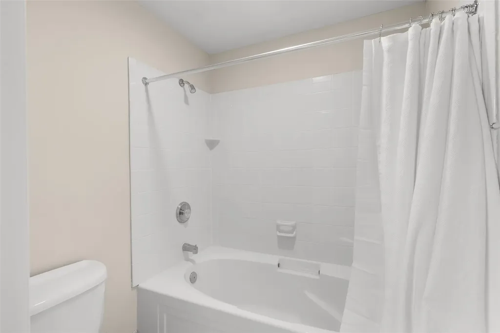 147 Club Colony Lane Lake Toxaway NC 28747