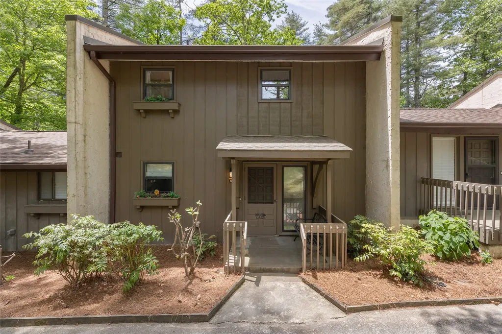 72 Dogwood Knob Sapphire NC 28774