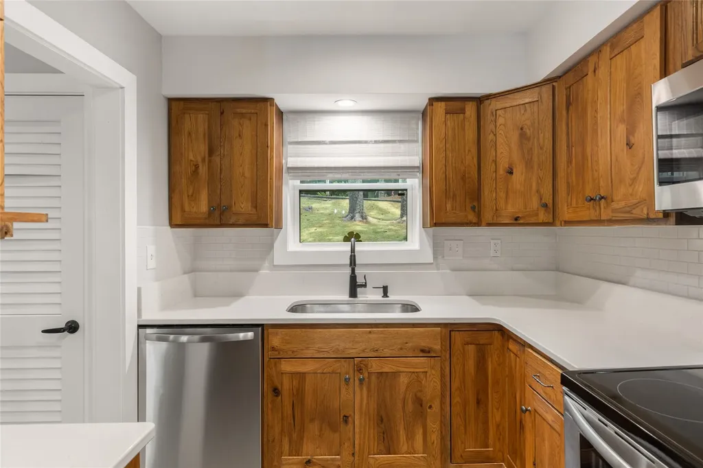 72 Dogwood Knob Sapphire NC 28774