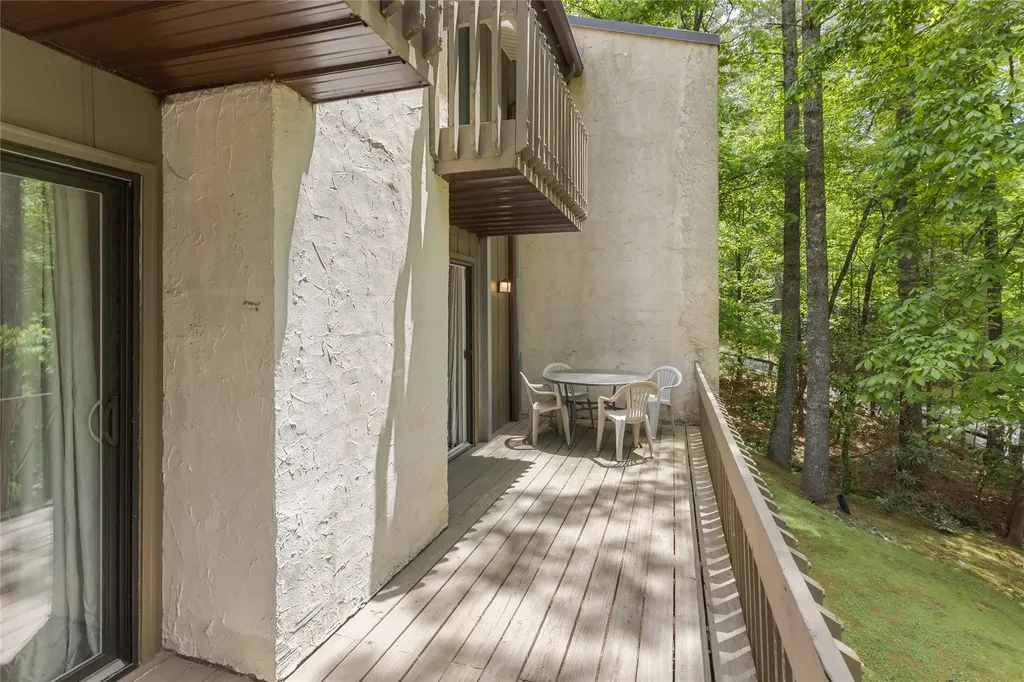 72 Dogwood Knob Sapphire NC 28774
