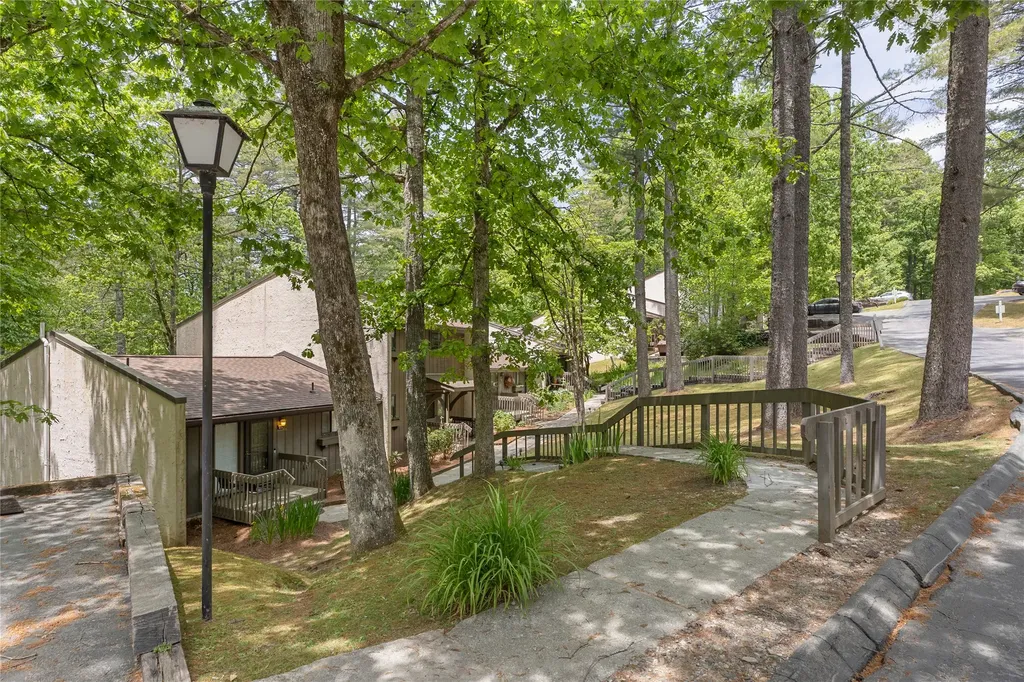 72 Dogwood Knob Sapphire NC 28774