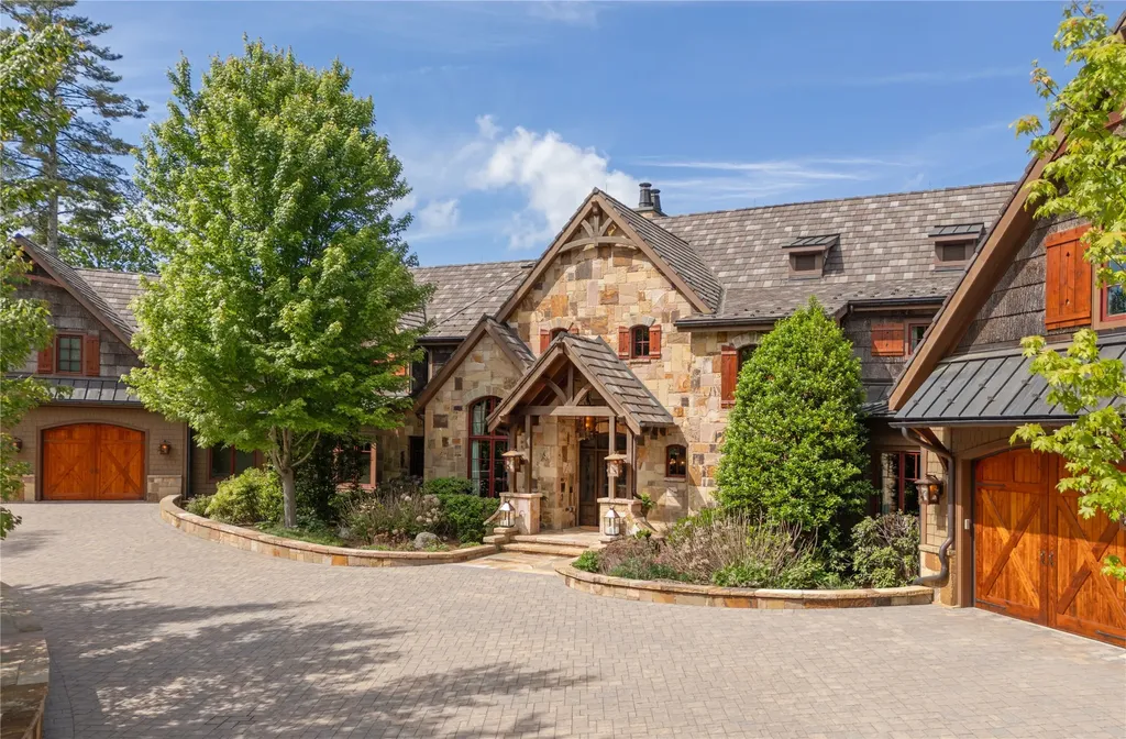 2748 W Club Boulevard Lake Toxaway NC 28747