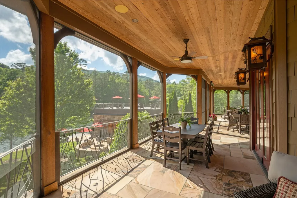 2748 W Club Boulevard Lake Toxaway NC 28747