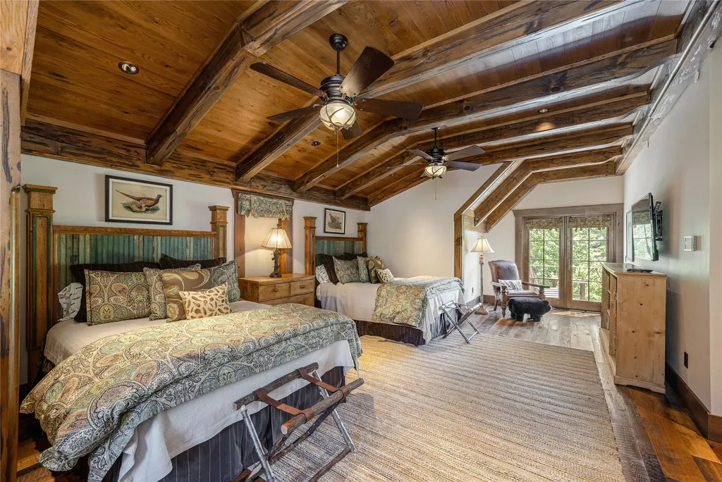 2748 W Club Boulevard Lake Toxaway NC 28747
