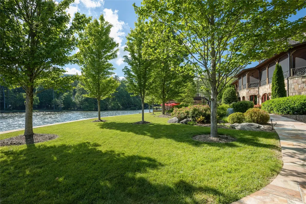 2748 W Club Boulevard Lake Toxaway NC 28747