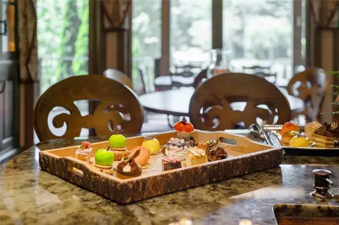 2748 W Club Boulevard Lake Toxaway NC 28747