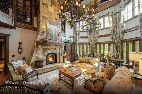 2748 W Club Boulevard Lake Toxaway NC 28747