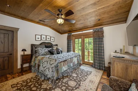 2748 W Club Boulevard Lake Toxaway NC 28747