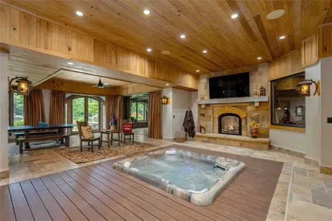 2748 W Club Boulevard Lake Toxaway NC 28747