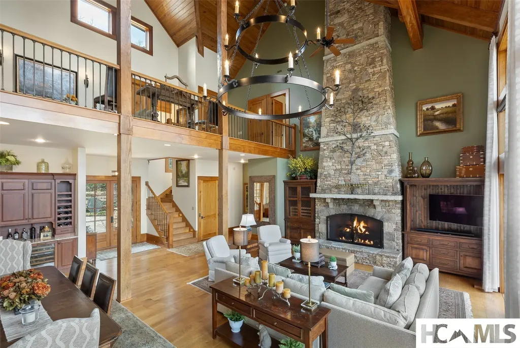 70 Norton Court Highlands NC 28741