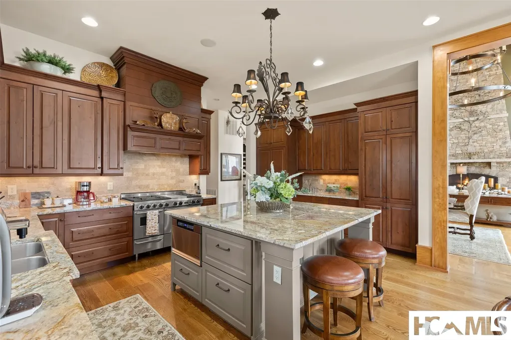 70 Norton Court Highlands NC 28741